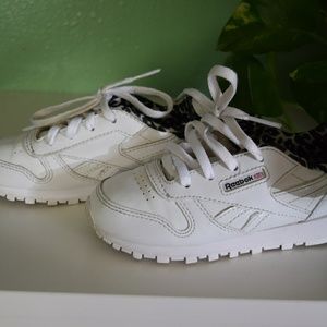 Reebok toddler shoes 8c